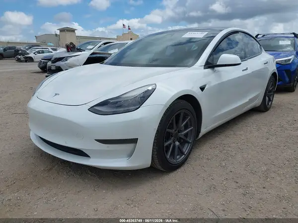 5YJ3E1EA3MF962631 2021 TESLA MODEL 3 - Image 2