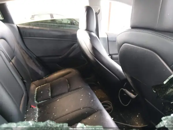 5YJ3E1EA3MF976867 2021 TESLA MODEL 3 - Image 8