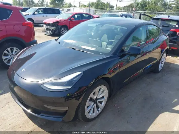 5YJ3E1EA3MF977601 2021 TESLA MODEL 3 - Image 2