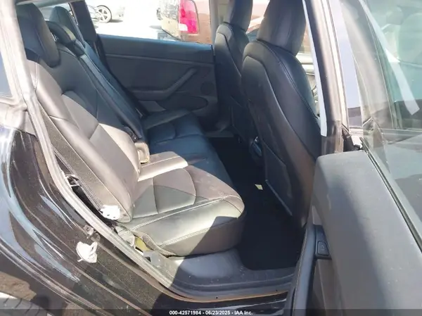 5YJ3E1EA3MF977601 2021 TESLA MODEL 3 - Image 8