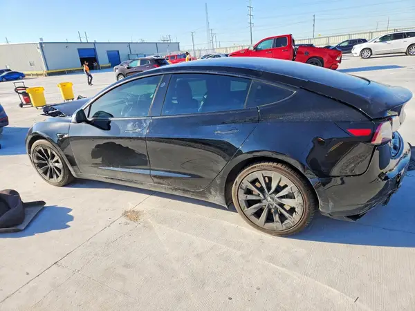 5YJ3E1EA3MF977646 2021 TESLA MODEL 3 - Image 2