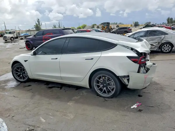 5YJ3E1EA3MF978506 2021 TESLA MODEL 3 - Image 2