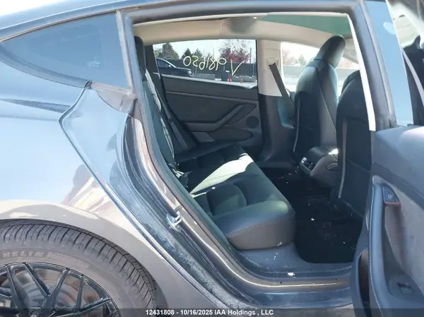 5YJ3E1EA3MF981650 2021 TESLA MODEL 3 - Image 8