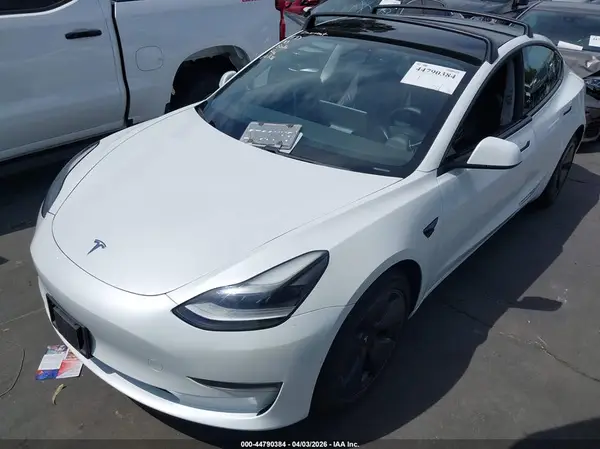 5YJ3E1EA3MF985729 2021 TESLA MODEL 3 - Image 2