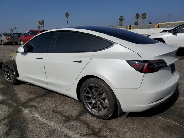 5YJ3E1EA3MF986296 2021 TESLA MODEL 3 - Image 2