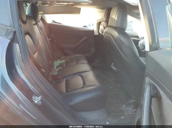 5YJ3E1EA3MF991451 2021 TESLA MODEL 3 - Image 8