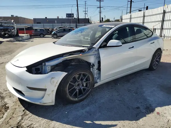 5YJ3E1EA3NF101662 2022 TESLA MODEL 3 - Image 1