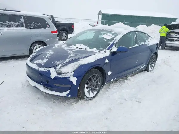 5YJ3E1EA3NF103783 2022 TESLA MODEL 3 - Image 2