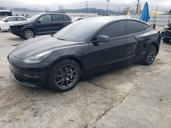 5YJ3E1EA3NF107719 2022 TESLA MODEL 3 - Image 1