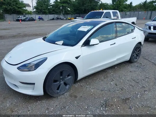 5YJ3E1EA3NF115223 2022 TESLA MODEL 3 - Image 2
