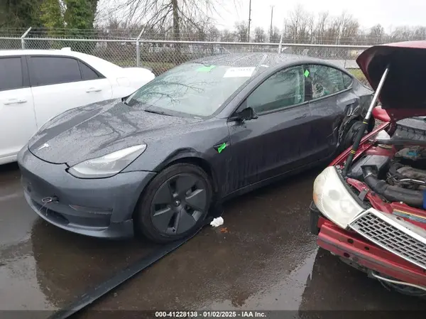 5YJ3E1EA3NF142714 2022 TESLA MODEL 3 - Image 2