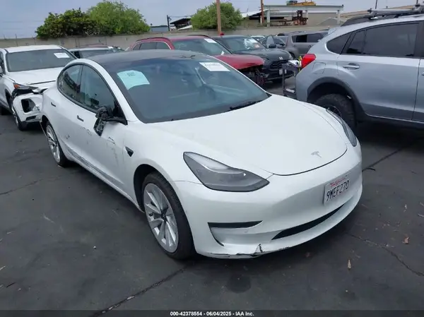 5YJ3E1EA3NF142759 2022 TESLA MODEL 3 - Image 1