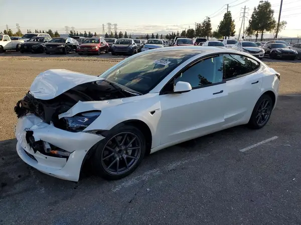 5YJ3E1EA3NF156211 2022 TESLA MODEL 3 - Image 1
