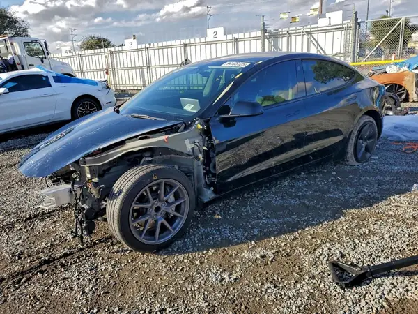 5YJ3E1EA3NF157262 2022 TESLA MODEL 3 - Image 1