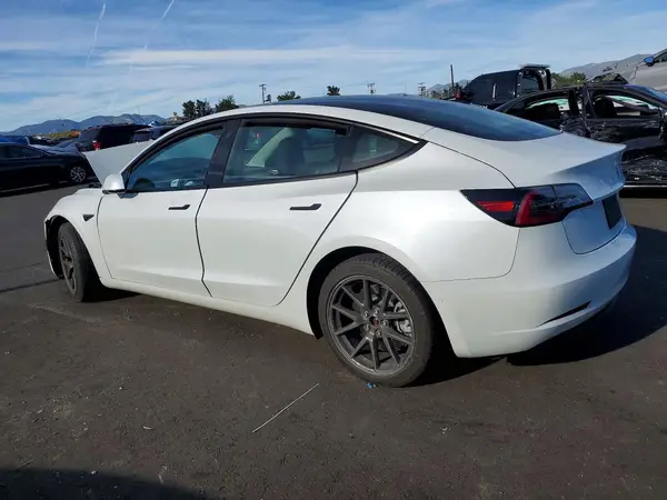 5YJ3E1EA3NF166527 2022 TESLA MODEL 3 - Image 2