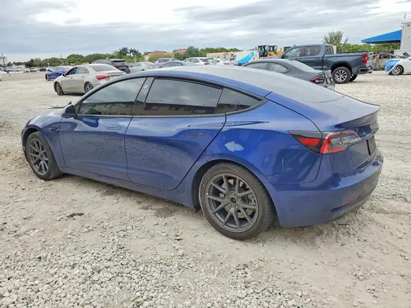 5YJ3E1EA3NF185224 2022 TESLA MODEL 3 - Image 2