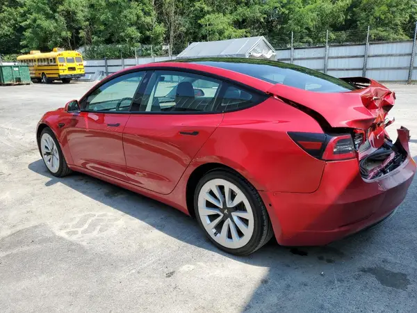5YJ3E1EA3NF186826 2022 TESLA MODEL 3 - Image 2