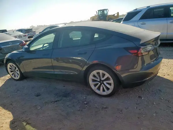 5YJ3E1EA3NF186857 2022 TESLA MODEL 3 - Image 2
