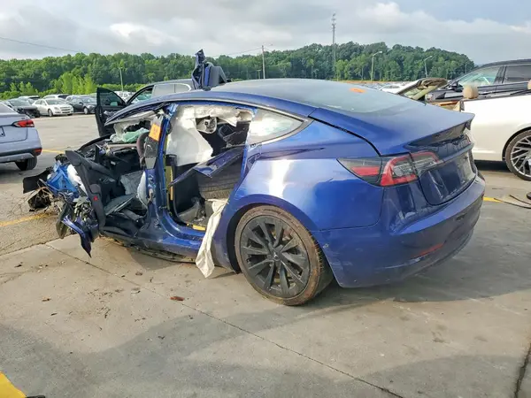 5YJ3E1EA3NF187359 2022 TESLA MODEL 3 - Image 2