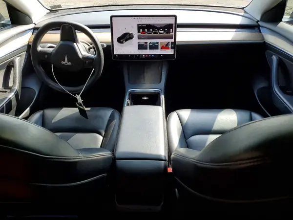 5YJ3E1EA3NF188883 2022 TESLA MODEL 3 - Image 8