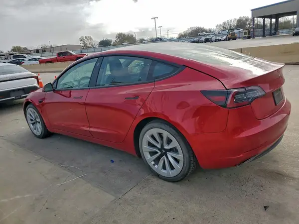 5YJ3E1EA3NF189550 2022 TESLA MODEL 3 - Image 2