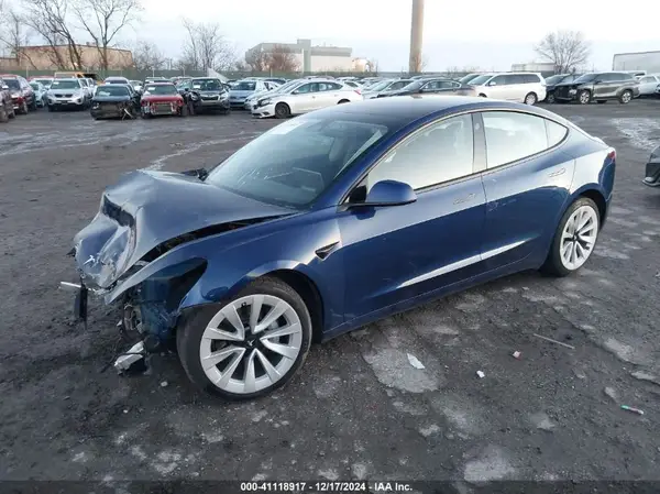 5YJ3E1EA3NF189631 2022 TESLA MODEL 3 - Image 2