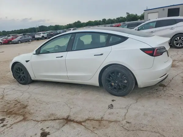 5YJ3E1EA3NF190021 2022 TESLA MODEL 3 - Image 2
