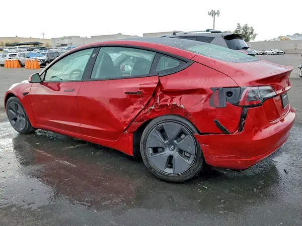 5YJ3E1EA3NF190052 2022 TESLA MODEL 3 - Image 2