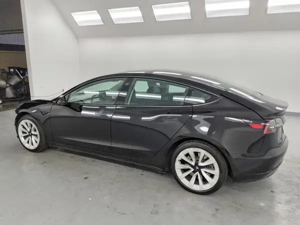 5YJ3E1EA3NF191119 2022 TESLA MODEL 3 - Image 2