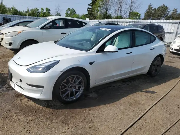 5YJ3E1EA3NF192867 2022 TESLA MODEL 3 - Image 1