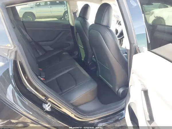 5YJ3E1EA3NF196191 2022 TESLA MODEL 3 - Image 8