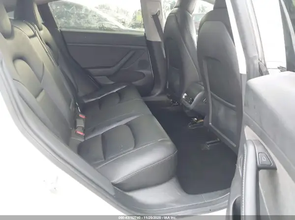 5YJ3E1EA3NF200353 2022 TESLA MODEL 3 - Image 8