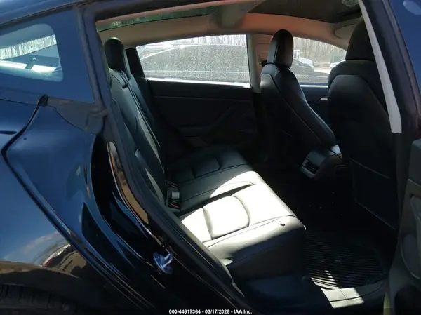 5YJ3E1EA3NF239623 2022 TESLA MODEL 3 - Image 8