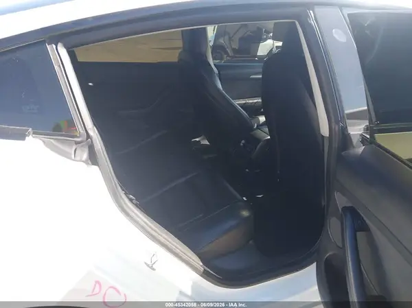 5YJ3E1EA3NF241453 2022 TESLA MODEL 3 - Image 8