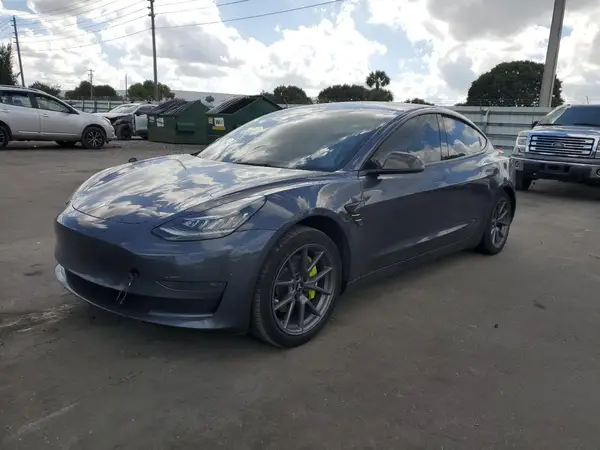 5YJ3E1EA3NF243395 2022 TESLA MODEL 3 - Image 1