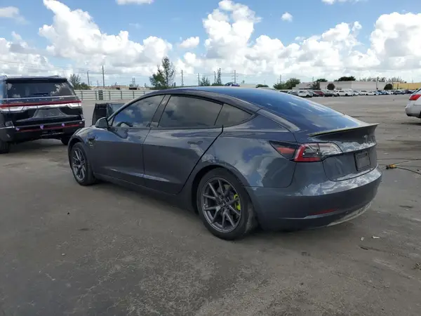 5YJ3E1EA3NF243395 2022 TESLA MODEL 3 - Image 2