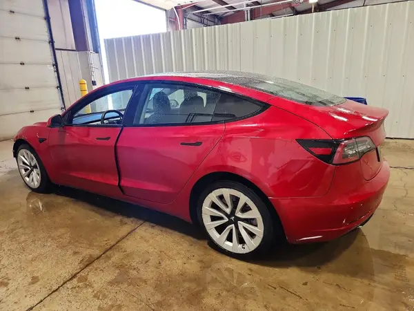 5YJ3E1EA3NF285632 2022 TESLA MODEL 3 - Image 2