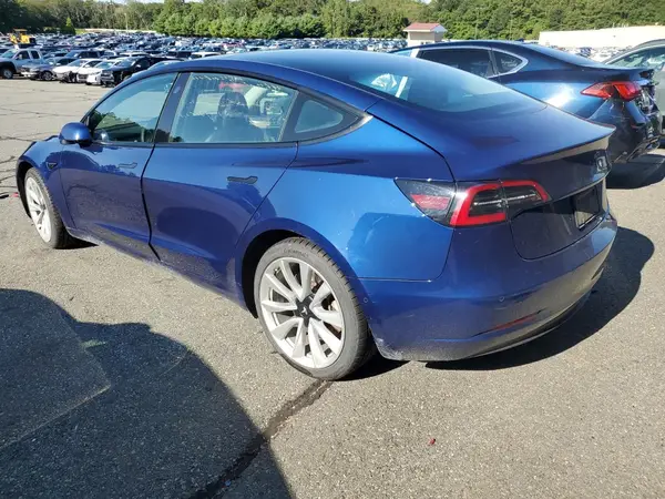 5YJ3E1EA3NF286019 2022 TESLA MODEL 3 - Image 2