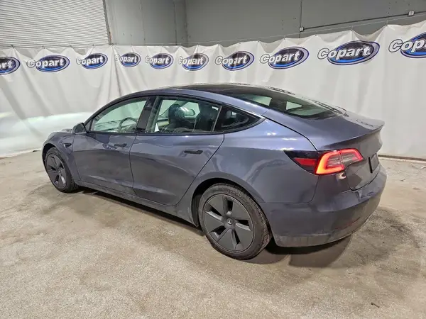 5YJ3E1EA3NF286604 2022 TESLA MODEL 3 - Image 2