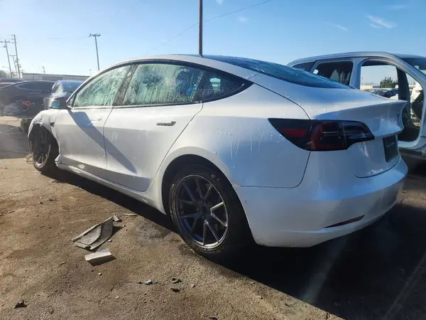 5YJ3E1EA3NF287168 2022 TESLA MODEL 3 - Image 2