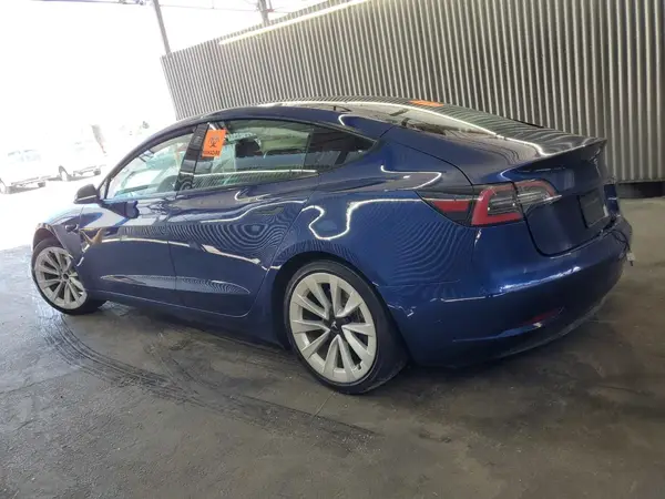 5YJ3E1EA3NF287364 2022 TESLA MODEL 3 - Image 2