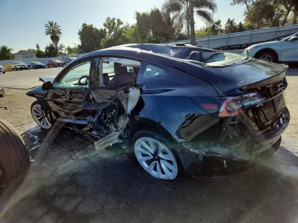 5YJ3E1EA3NF289289 2022 TESLA MODEL 3 - Image 2