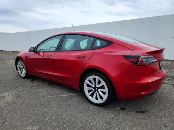 5YJ3E1EA3NF289552 2022 TESLA MODEL 3 - Image 2