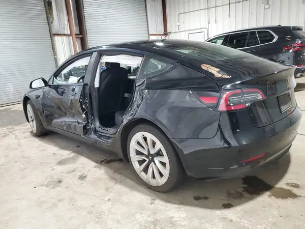 5YJ3E1EA3NF291205 2022 TESLA MODEL 3 - Image 2