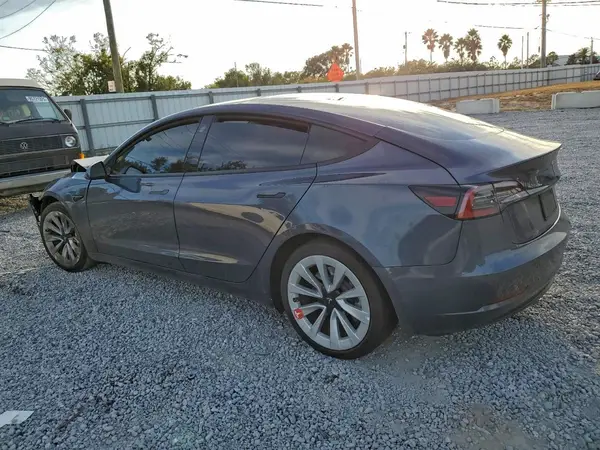 5YJ3E1EA3NF293956 2022 TESLA MODEL 3 - Image 2