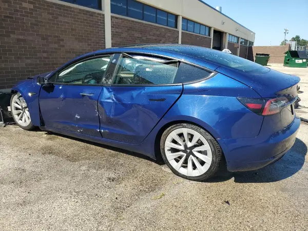 5YJ3E1EA3NF303918 2022 TESLA MODEL 3 - Image 2