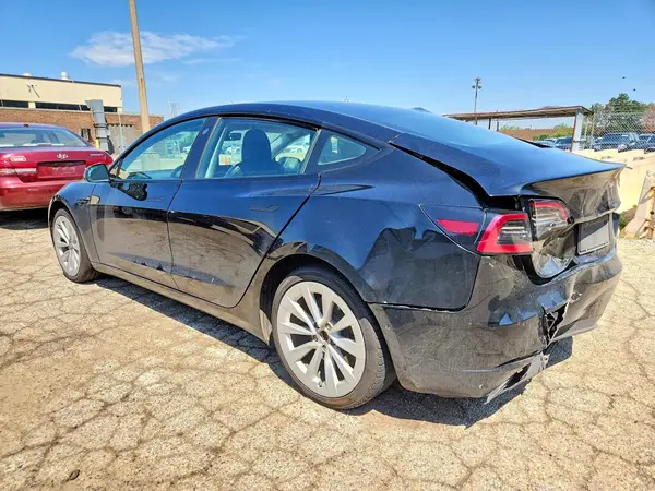 5YJ3E1EA3NF304650 2022 TESLA MODEL 3 - Image 2