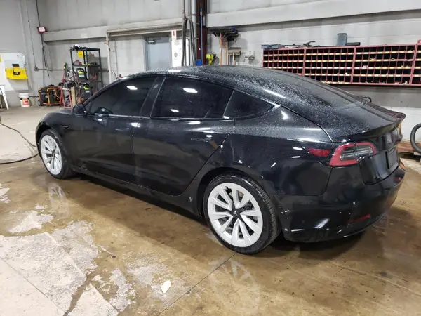 5YJ3E1EA3NF304762 2022 TESLA MODEL 3 - Image 2