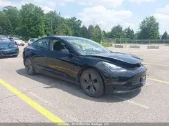 5YJ3E1EA3NF306057 2022 TESLA MODEL 3