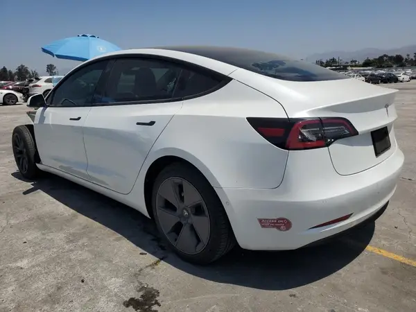 5YJ3E1EA3NF317849 2022 TESLA MODEL 3 - Image 2